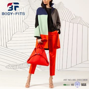 Cov Poj Niam Yees Duab Xim Woolen Tsho Tiv No